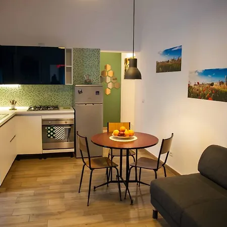 Naturalliving アパート *