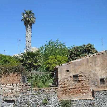 Naturalliving アパート カターニア